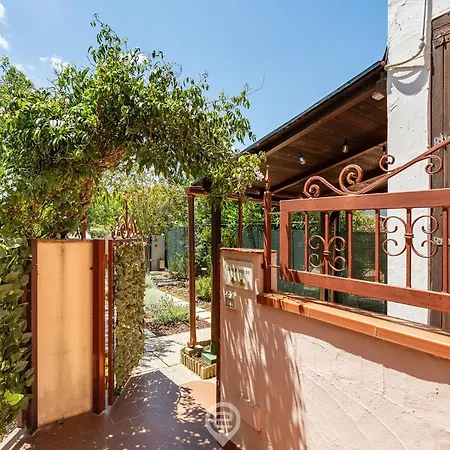 Holiday home Grace's House